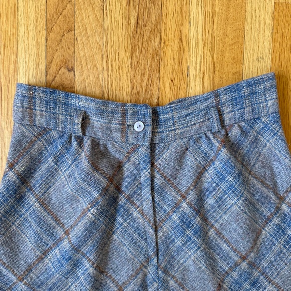 The Perfect Vintage 70s A-line midi skirt in soft wool tweed plaid - Picture 6 of 8
